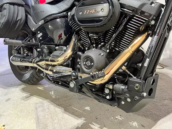 Stealth Pipes exhaust system installed on Harley M8 Softail – rear-side view of muffler and headers (2017–2025), photo 24 of 36