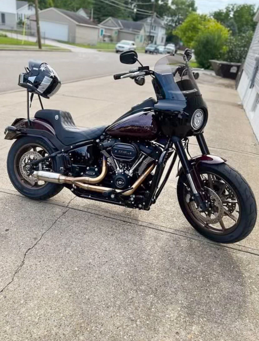Stealth Pipes exhaust system installed on Harley M8 Softail – rear-side view of muffler and headers (2017–2025), photo 22 of 36