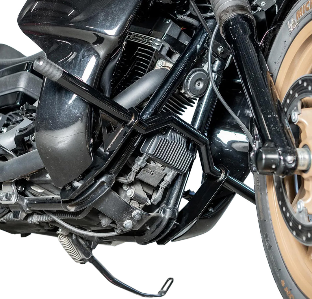 Dyna Crash Bars (’99–’05, ’06–’17) – Stealth Pipes