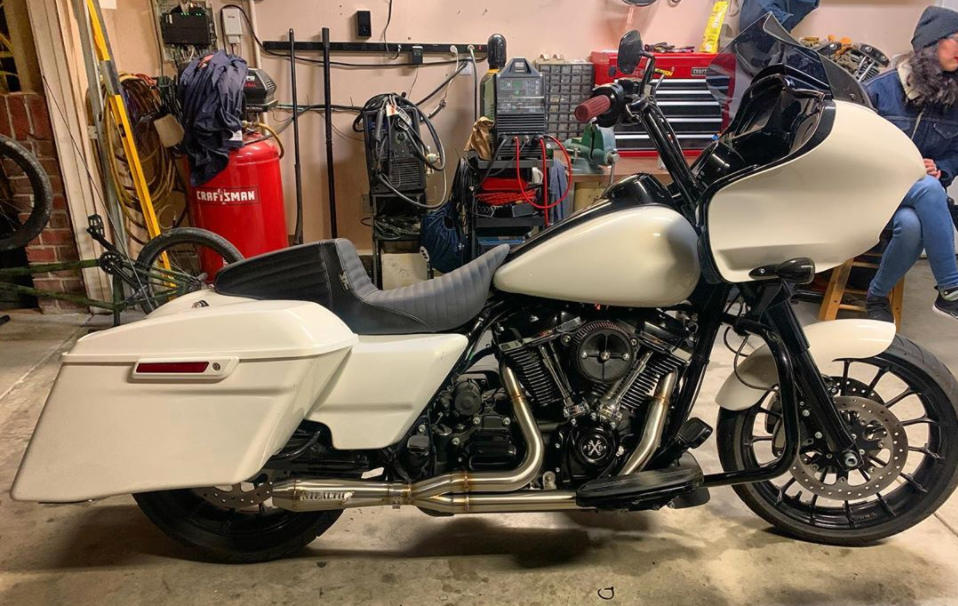 2017–2025 Harley M8 Bagger with Stealth Pipes stainless exhaust system – American-made performance upgrade, photo 17 of 30