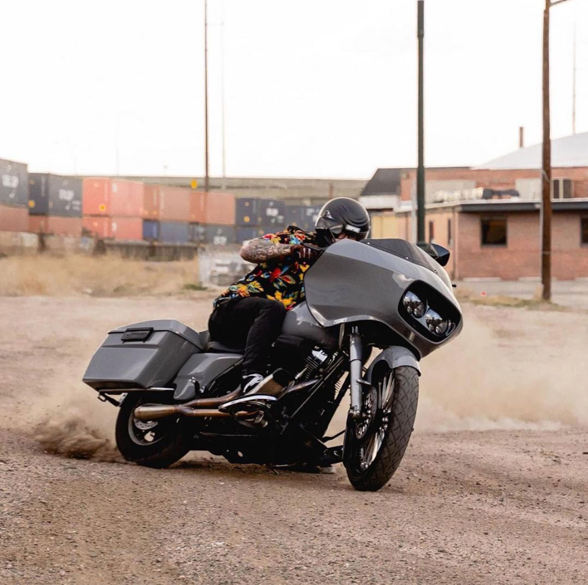Stealth Pipes Short Bagger exhaust system – close-up rider side view on Harley touring motorcycle (1996–2016), photo 11 of 18