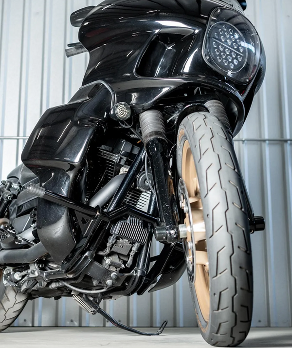 Dyna 2 Crash Bar 2005-2017 | Stealth Pipes
